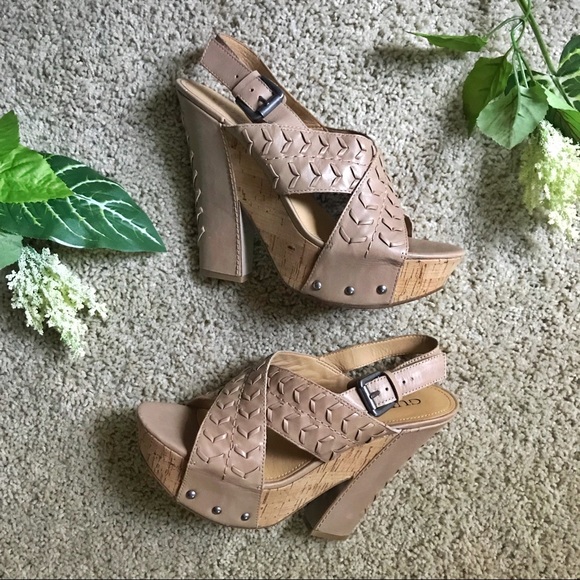 Guess Platform Summer Heels - Picture 1 of 4